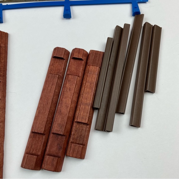 Lincoln Logs Set Sheriff Town Brown Green Toy Wood - Picture 6 of 6